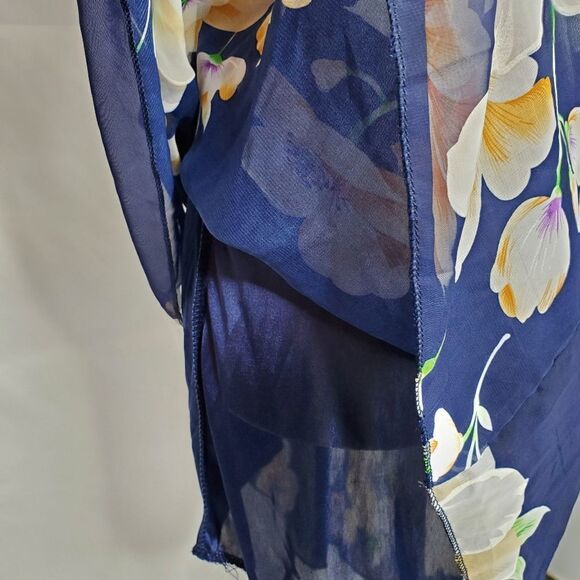 FLORAL spaghetti strap criss‎ cross faux wrap dress - Picture 7 of 13